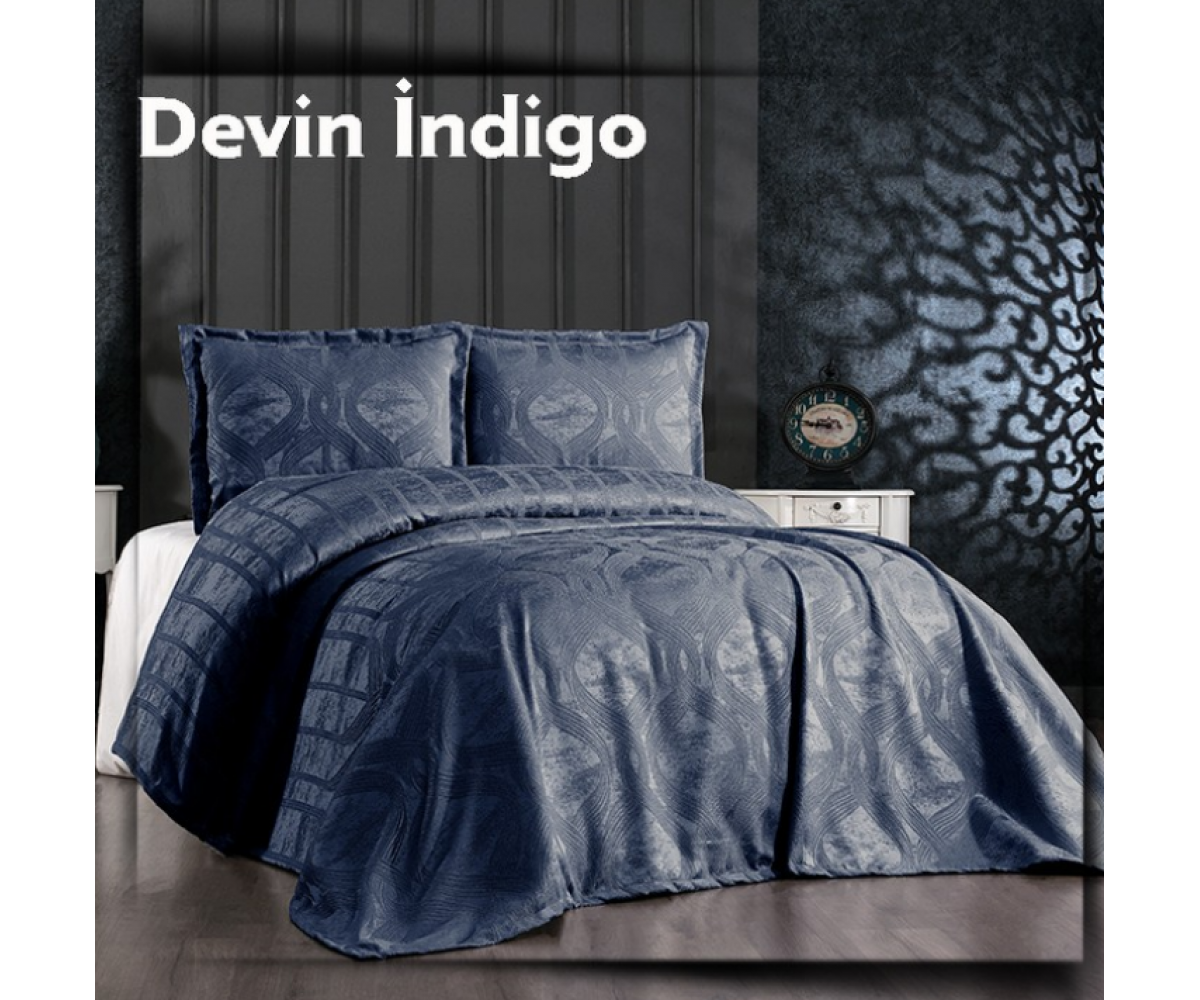 Devin Yatak Örtüsü